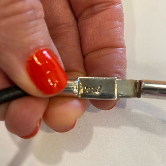 Unisex Sterling Silver & Genuine Leather Necklace Cool Details Makes Statement - Picture 6 of 10